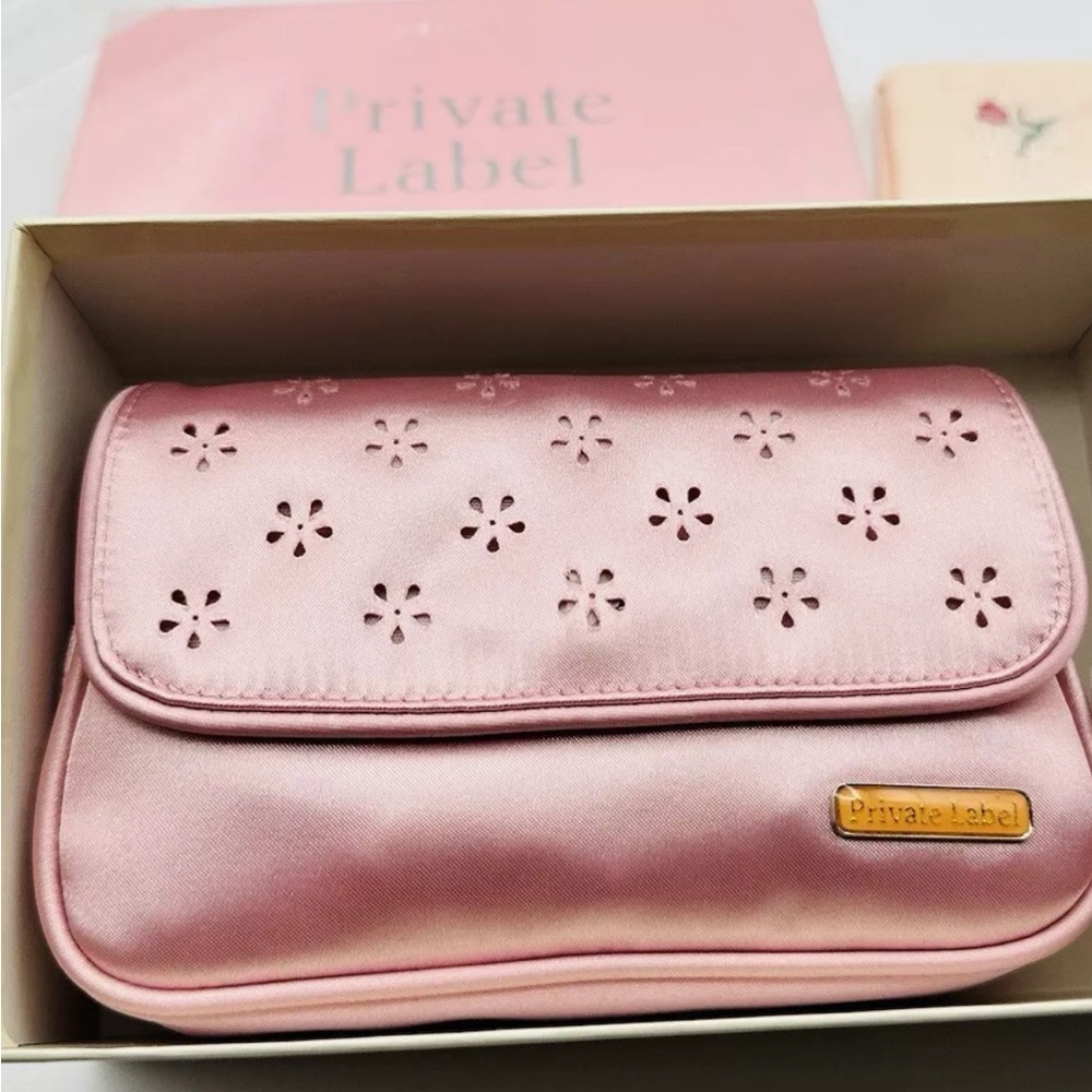 PRIVATE LABEL TRAVEL BAG Limited Edition - New With Tags - Factory Sealed/box